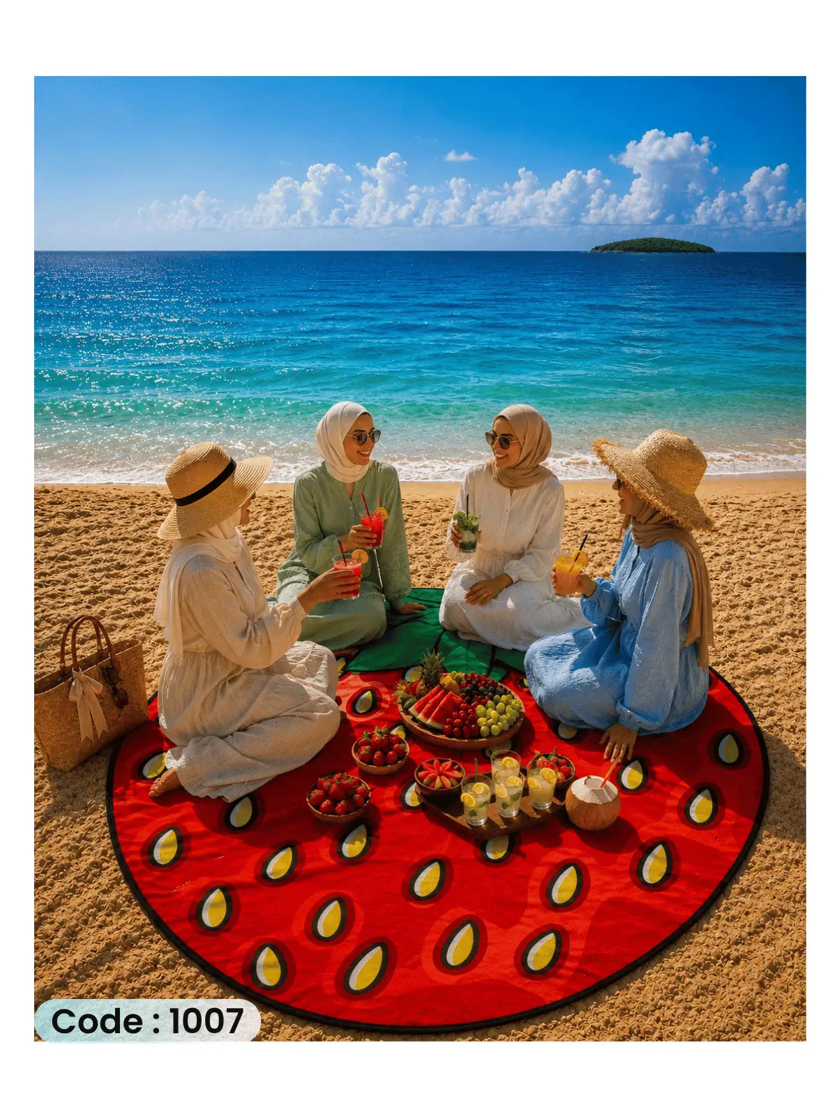 Strawberry Beach Blanket | سجادة شاطئ بتصميم الفراولة من الكتان - كود 1007