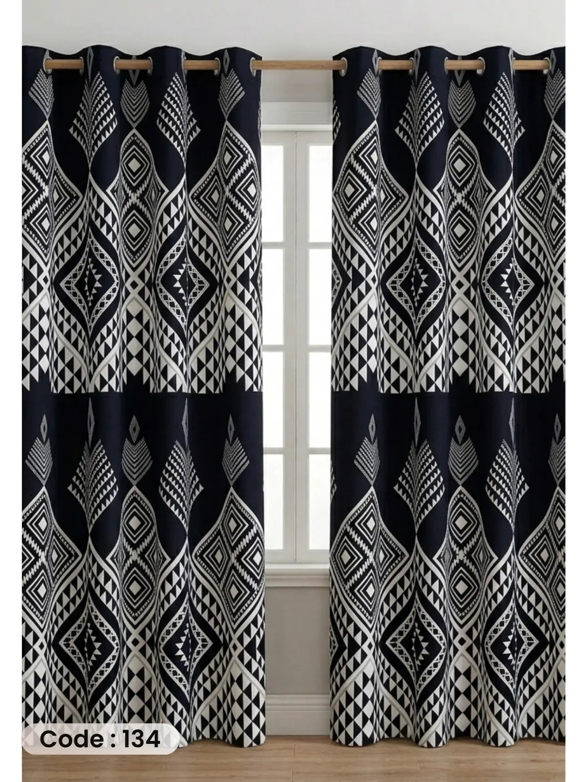 Geometric Pattern - ستارة قطيفة همر  280سم×270 سم | طباعة ديجيتال