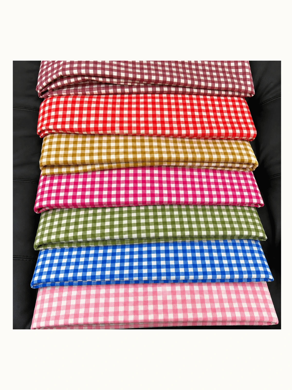 Classic Gingham Picnic Tablecloth | Premium Cotton Collection - مفرش كاروهات كلاسيك للحدائق والرحلات – قطن فاخر